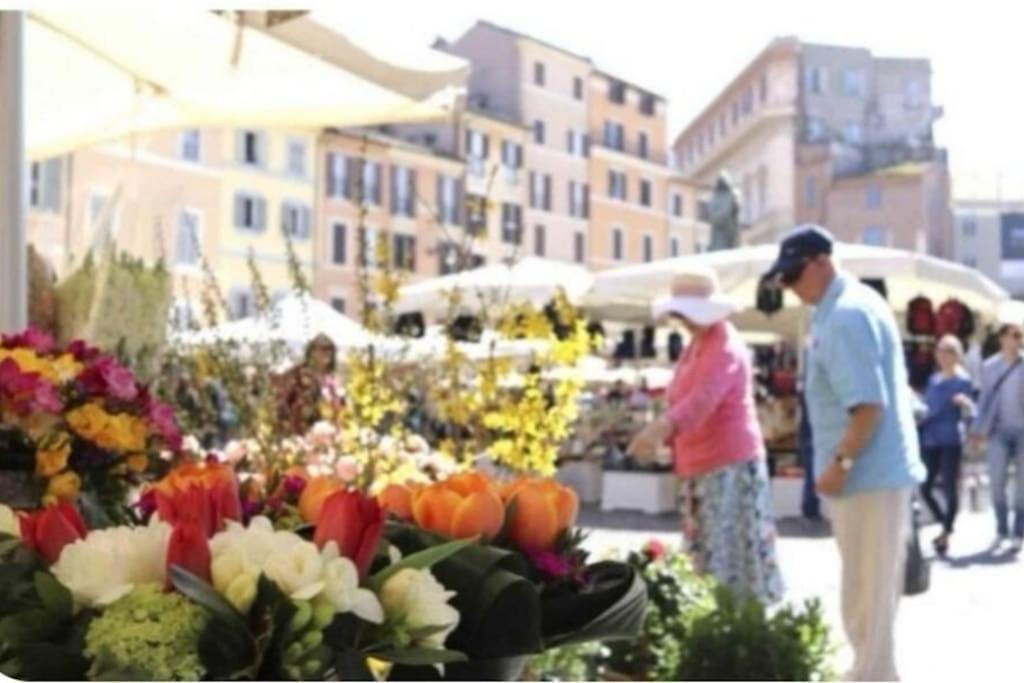Campo De'fiori-rome By Foot Charming Aircwif Netflix * Rom