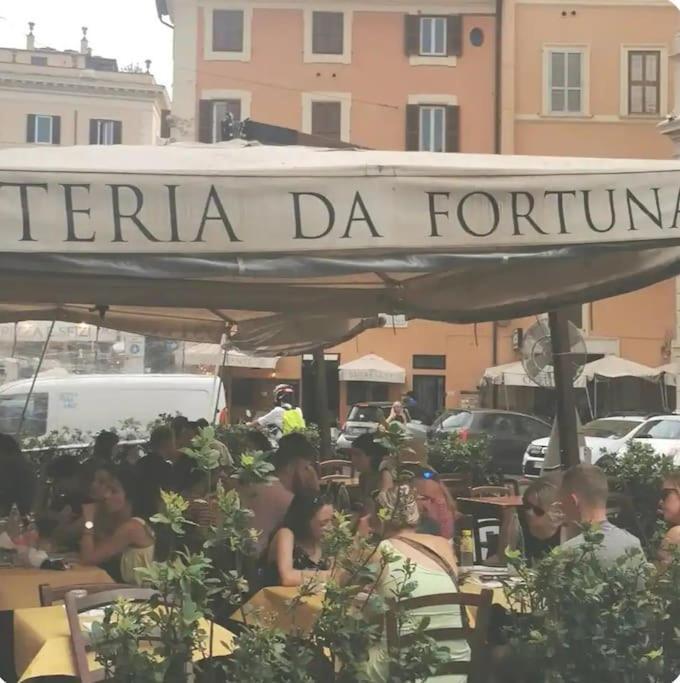 Campo De'fiori-rome By Foot Charming Aircwif Netflix Rom