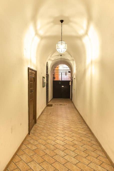 Apartment Campo De'fiori-rome By Foot Charming Aircwif Netflix *