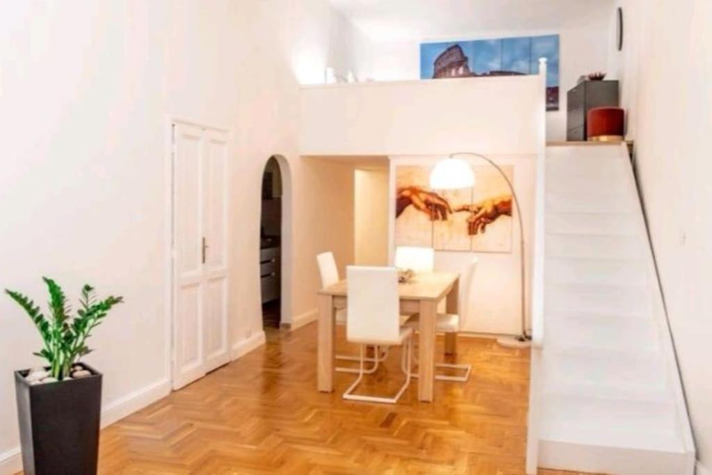 Campo De'fiori-rome By Foot Charming Aircwif Netflix Apartment *